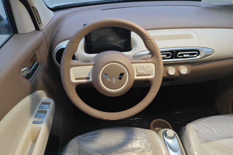 五菱汽车 宏光MINIEV 2025款 四门版 进阶款中控内饰13