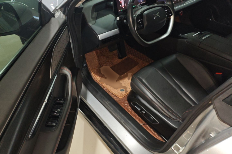 小鹏P7 2020款 586N中控内饰20