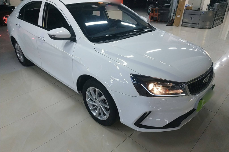 吉利汽车 帝豪 2021款 UP 1.5L CVT舒适型车身外观3