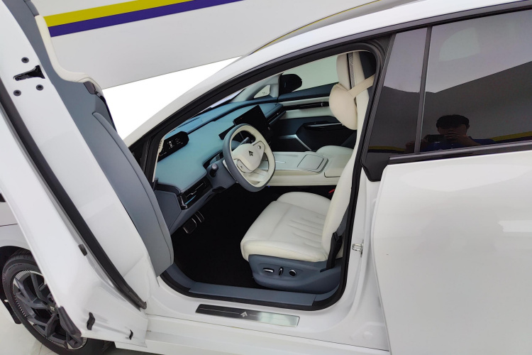 昊铂GT 2023款 560后驱七翼版中控内饰19