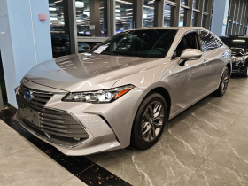 丰田 亚洲龙 2019款 双擎 2.5L 豪华版 国VI