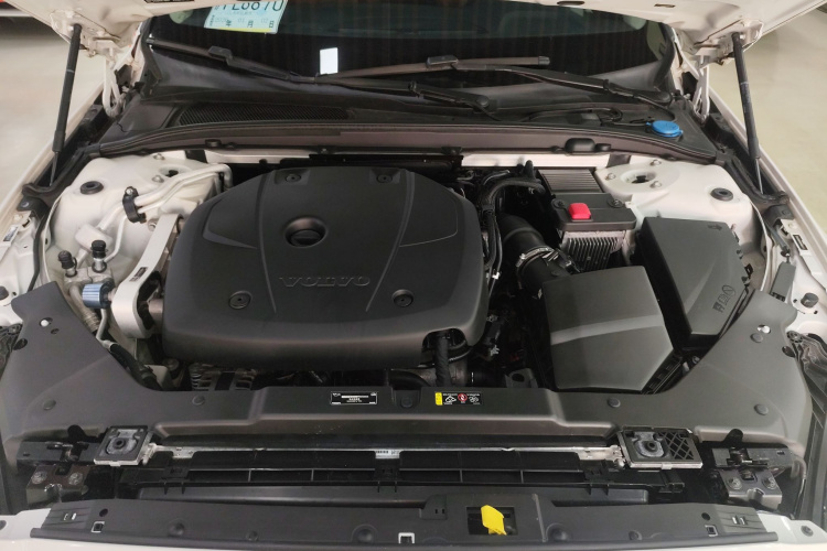 沃尔沃S60 2021款 T3 智行豪华版机舱底盘24