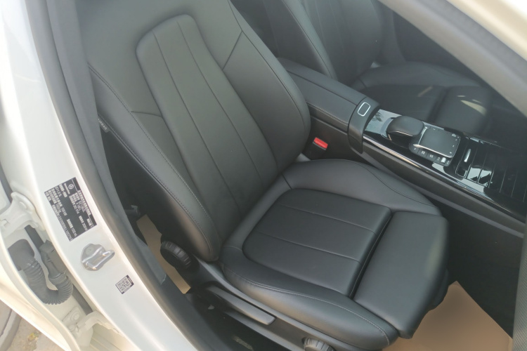 奔驰A级 2020款 改款 A 180 L 运动轿车特殊配置局部细节41