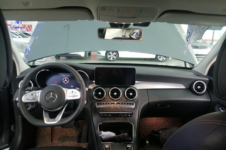 奔驰C级 2020款 改款 C 200 L 时尚型运动版中控内饰7002