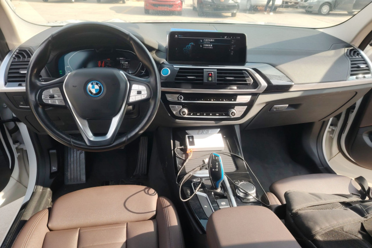 宝马iX3 2021款 改款 领先型中控内饰12