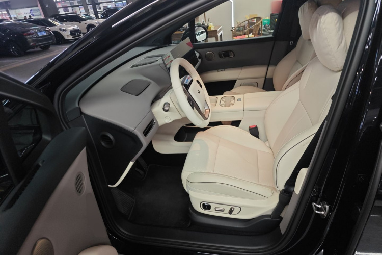 理想汽车 理想i6 2025款 两驱标准型局部细节19