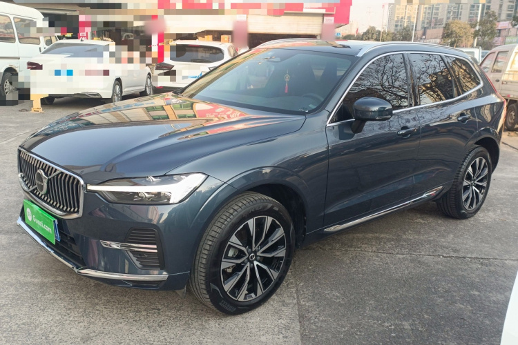 沃尔沃XC60 2023款 B5 四驱智远豪华版车身外观4