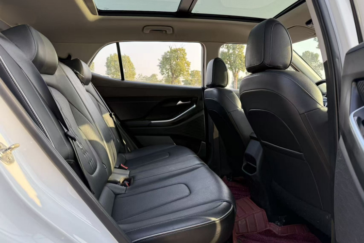 北京现代ix25 2020款 1.5L CVT GLS智能型中控内饰7004