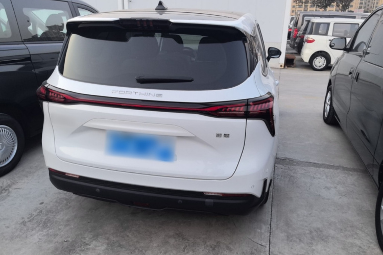 东风风行 风行游艇 2022款 1.5T DCT揽月版车身外观6004