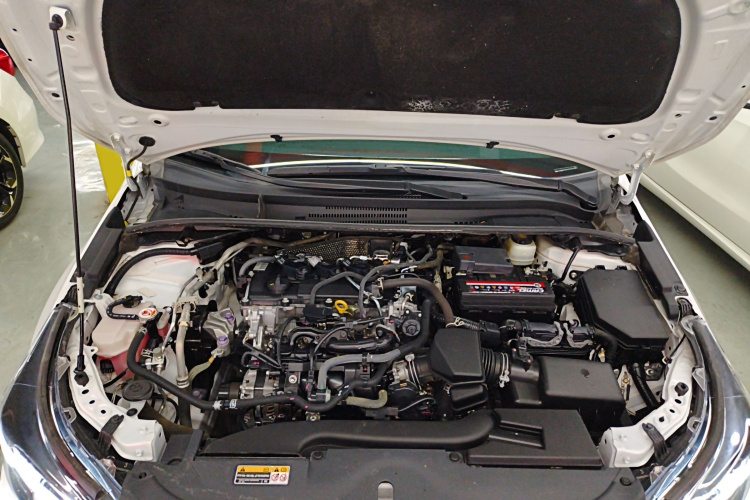 丰田 雷凌 2023款 TNGA 1.5L CVT进取版机舱底盘24