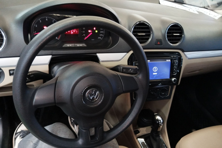 大众 捷达 2013款 1.6L 自动舒适型中控内饰7002