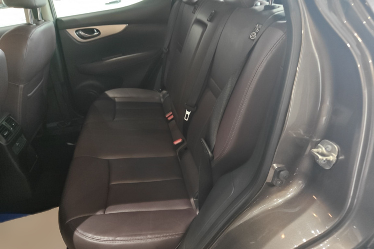 日产 逍客 2021款 2.0L CVT豪华领航版中控内饰7004