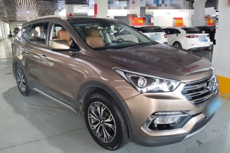 现代 胜达 2017款 2.0T 自动两驱智能型 7座车身外观3