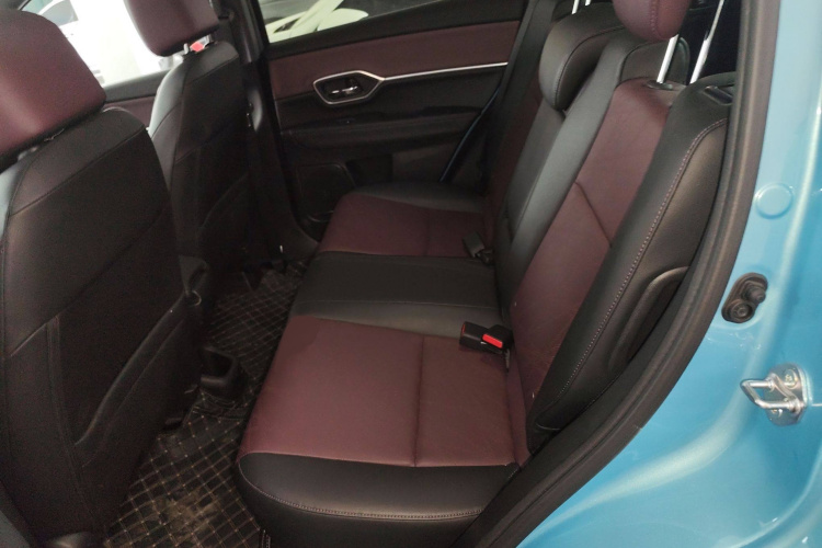 思铭 东风本田M-NV 2023款 尚逸版中控内饰7004