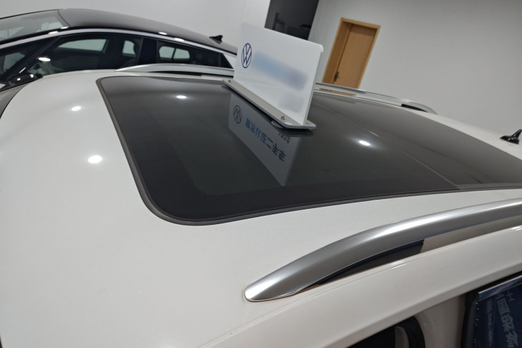 大众 途观L 2024款 出众款 330TSI 自动两驱R-Line龙耀版局部细节57