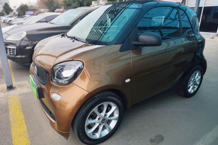 smart fortwo 2015款 1.0L 52千瓦硬顶灵动版车身外观6003