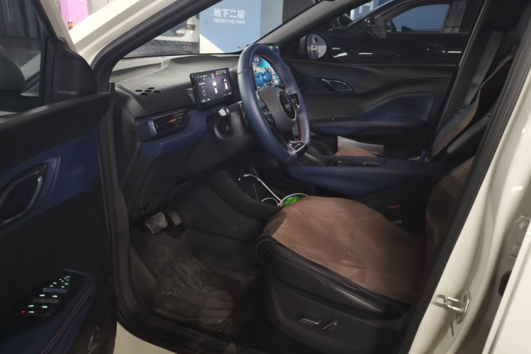 比亚迪 海鸥 2025款 智驾版 305km 自由版中控内饰20