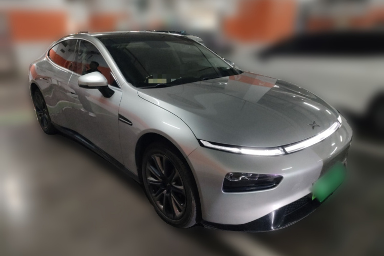 小鹏P7 2022款 586G车身外观6002