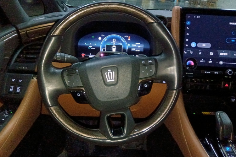 丰田 威尔法 2024款 皇冠 双擎 2.5L 至尊版中控内饰13