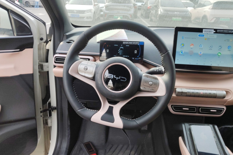 比亚迪 海鸥 2025款 305km 自由版中控内饰13