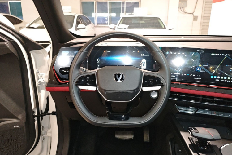 长安X5 PLUS 2024款 1.5T DCT智尊型局部细节13