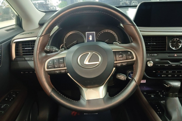 雷克萨斯RX 2020款 改款 450h 四驱典雅版中控内饰13