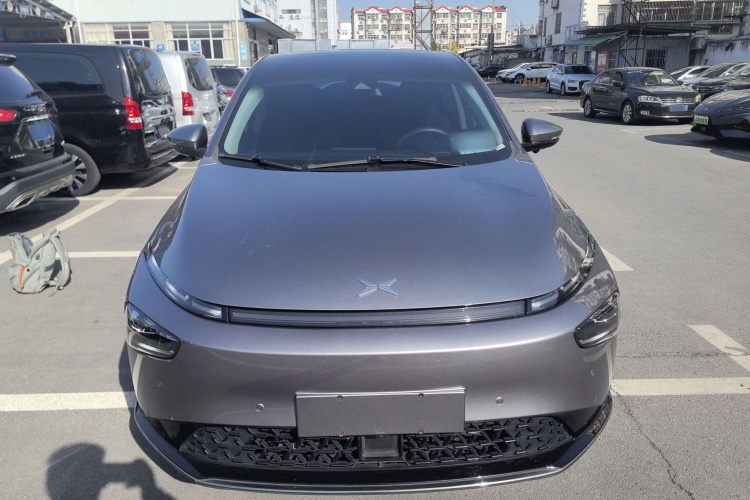 小鹏G3 2021款 G3i 460N车身外观2