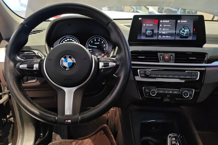 宝马X1 2021款 sDrive25Li 领先型中控内饰12