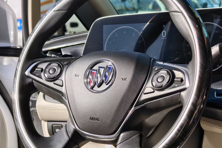 别克GL8 2023款 ES陆尊 舒适型中控内饰7002