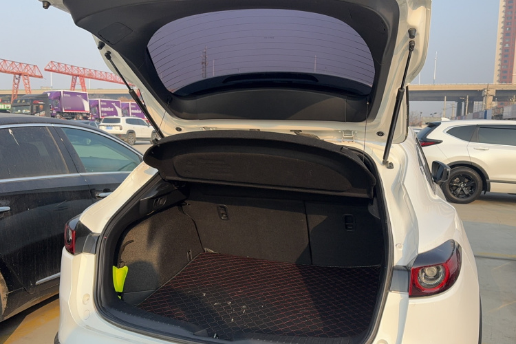 马自达CX-4 2020款 2.0L 自动两驱蓝天品位版局部细节23