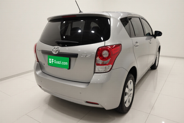 丰田 逸致 2014款 星耀 180E CVT精英版车身外观7