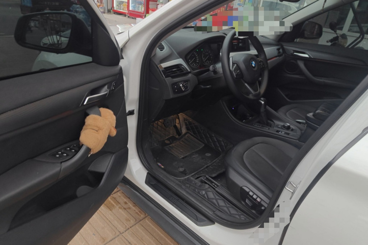 宝马X1 2018款 sDrive18Li 时尚型中控内饰20