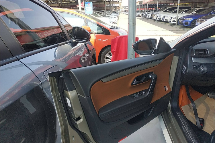 一汽-大众CC 2016款 1.8TSI 豪华型中控内饰47