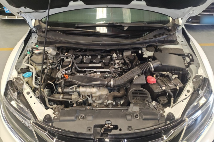 本田 杰德 2017款 210TURBO CVT豪华版 5座机舱底盘24