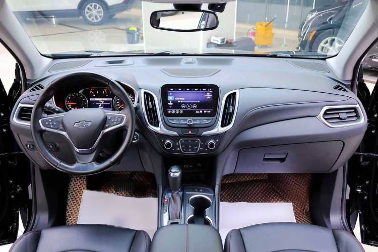 雪佛兰 探界者 2019款 Redline 550T 自动四驱捍界版RS 国VI中控内饰7003