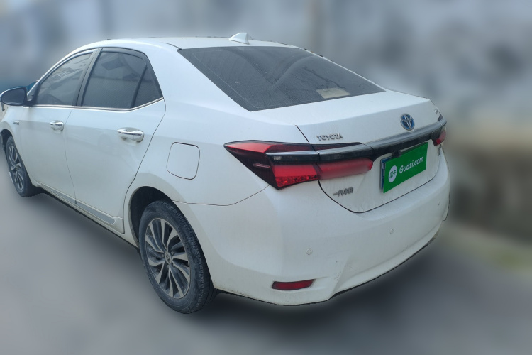 丰田 卡罗拉 2016款 双擎 1.8L E-CVT精英版车身外观5