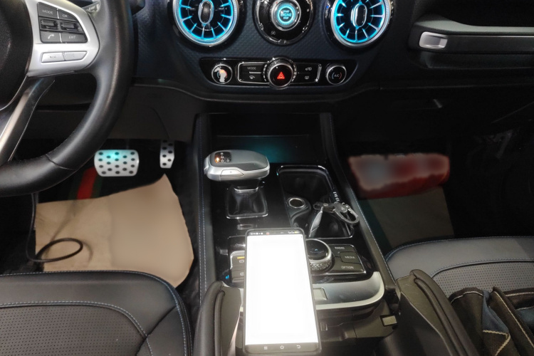 北京BJ40 2020款 2.0T 自动四驱城市猎人版侠客型局部细节18