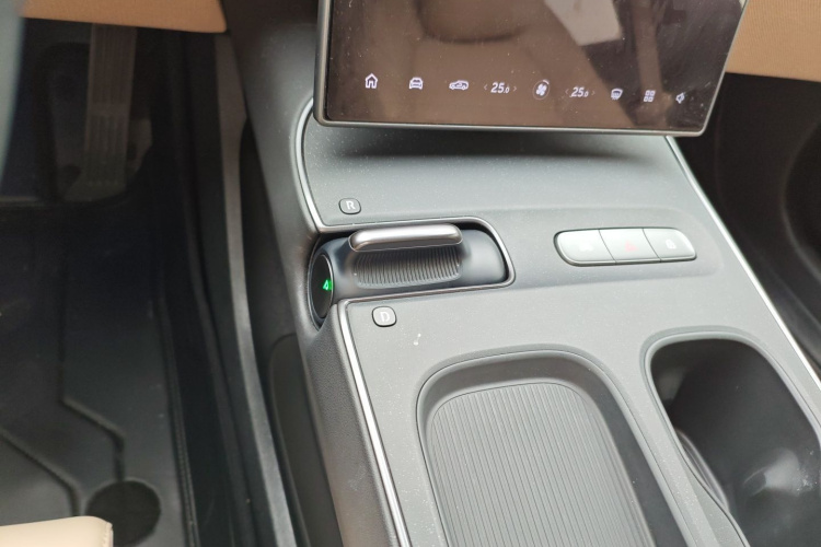 蔚来ET5T 2023款 75kWh Touring局部细节18