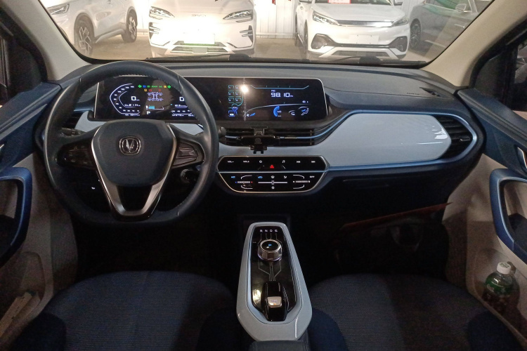 长安欧尚 奔奔E-Star 2022款 清心版 多彩款 磷酸铁锂中控内饰7002