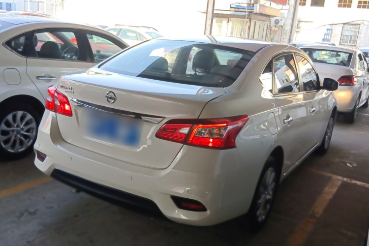 日产 轩逸 2022款 经典 1.6XE CVT舒适版车身外观7