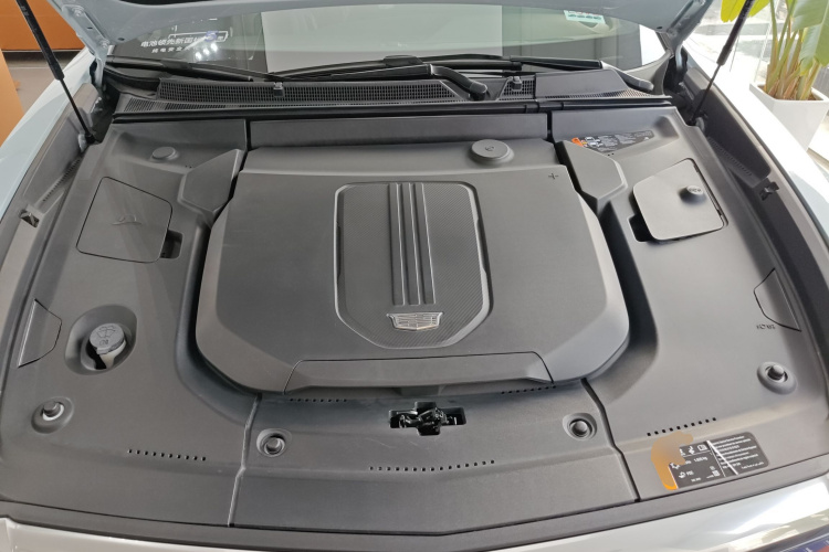 凯迪拉克 IQ锐歌 2022款 后驱长续航豪华版机舱底盘24