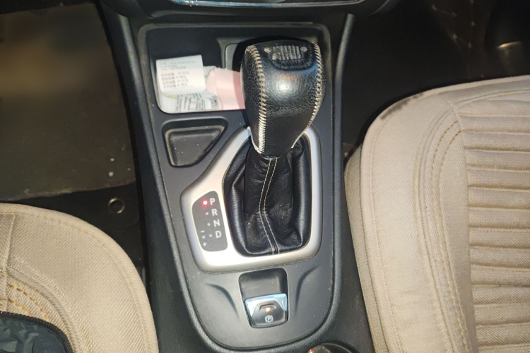 Jeep 自由光 2016款 2.4L 领先版局部细节18