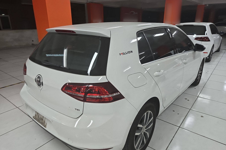 大众 高尔夫 2017款 230TSI 自动豪华百万辆纪念版车身外观6003