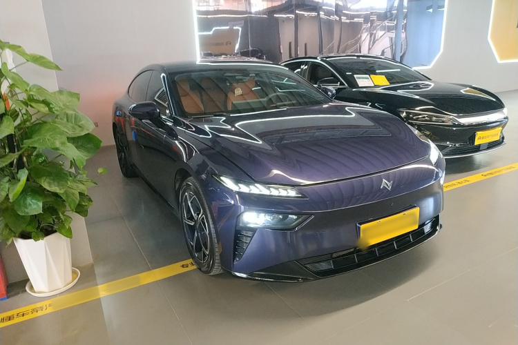 东风奕派 eπ007 2024款 200Pro增程版车身外观3