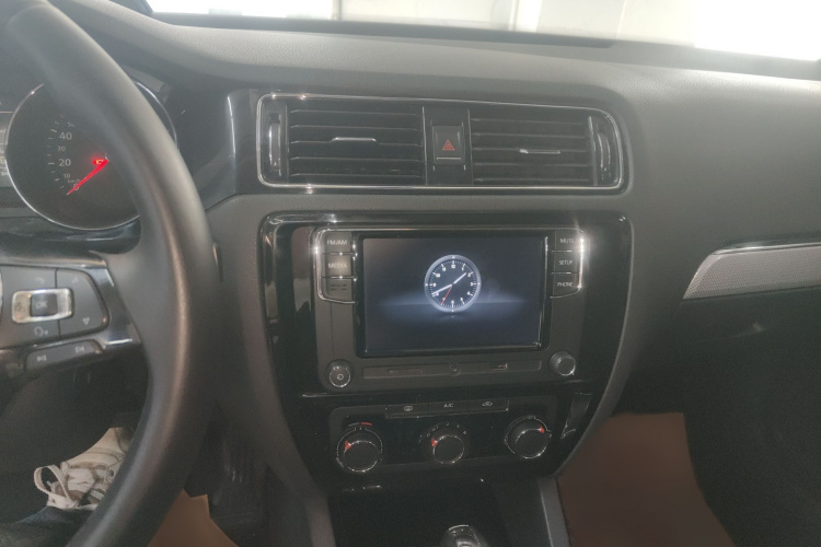 大众 速腾 2017款 1.6L 自动舒适型局部细节16