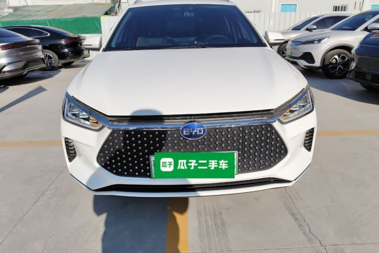 比亚迪e2 2021款 豪华型车身外观2