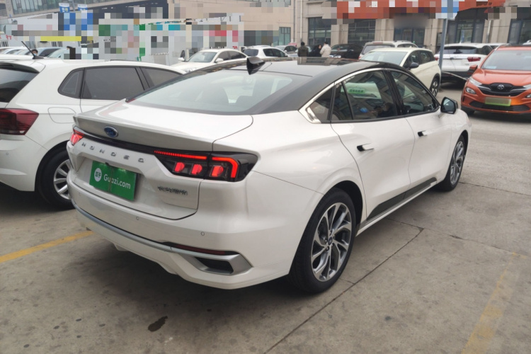 福特 蒙迪欧 2025款 2.0T EcoBoost 至尊型车身外观7