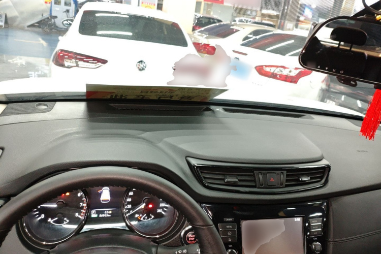 日产 奇骏 2019款 2.0L CVT舒适版 2WD中控内饰7002