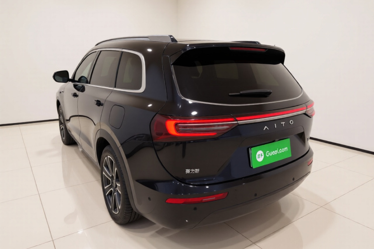 鸿蒙智行 问界M7 2024款 1.5T 智驾后驱Pro版 6座 三元锂电池车身外观5