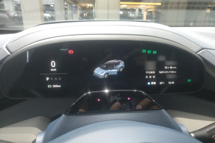 极氪001 2025款 WE版 100kWh 后驱局部细节14